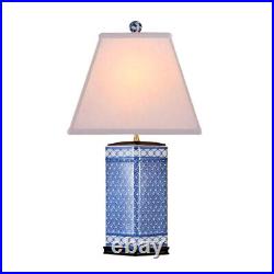 Chinese Blue and White Porcelain Diamond Vase Patterned Table Lamp 26