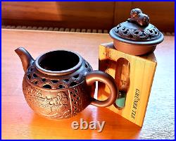 Chinese Yixing Zisha Clay Handmade Exquisite Pattern Teapot with Stamp + Bonus